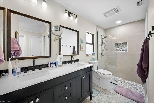 5846 Wild Fig LN, Fort Myers, FL 33919