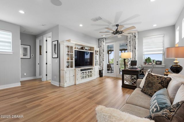 129 Seaside Point, Flagler Beach, FL 32136