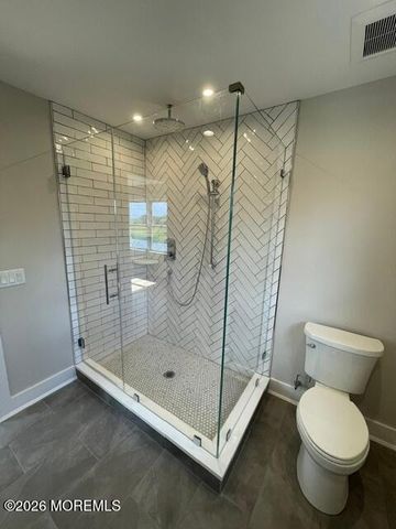40 Roland Street, Keansburg, NJ 07734