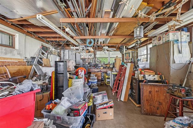 272 W 46th St, Hialeah, FL 33012