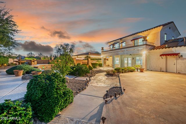 7281 W CIELO GRANDE Avenue, Peoria, AZ 85383