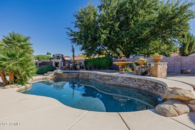 7281 W CIELO GRANDE Avenue, Peoria, AZ 85383