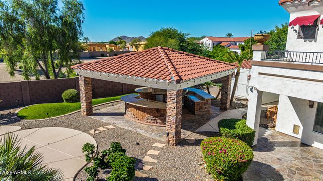 7281 W CIELO GRANDE Avenue, Peoria, AZ 85383