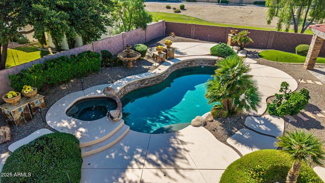 7281 W CIELO GRANDE Avenue, Peoria, AZ 85383