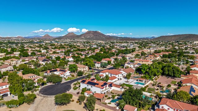 7281 W CIELO GRANDE Avenue, Peoria, AZ 85383