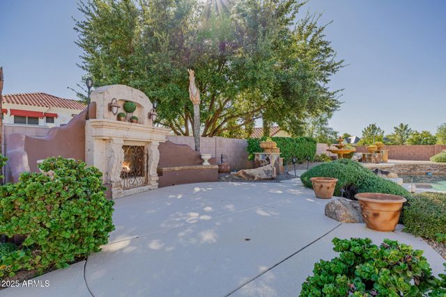 7281 W CIELO GRANDE Avenue, Peoria, AZ 85383