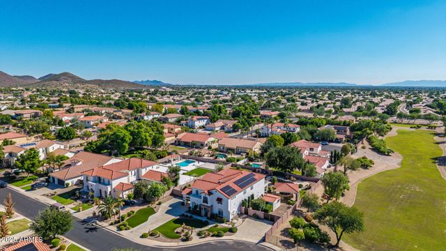 7281 W CIELO GRANDE Avenue, Peoria, AZ 85383