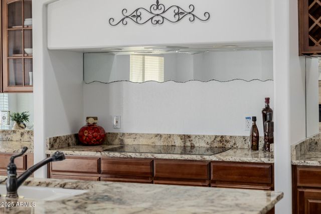 7281 W CIELO GRANDE Avenue, Peoria, AZ 85383