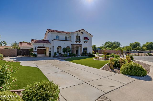 7281 W CIELO GRANDE Avenue, Peoria, AZ 85383