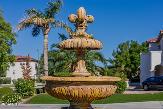 7281 W CIELO GRANDE Avenue, Peoria, AZ 85383