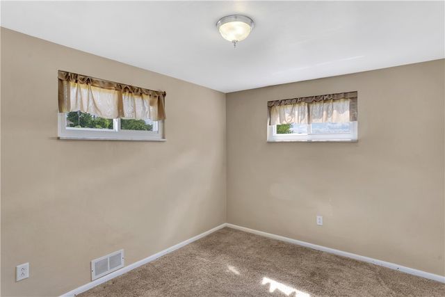 402 Highland Street, Sewickley Twp, PA 15637