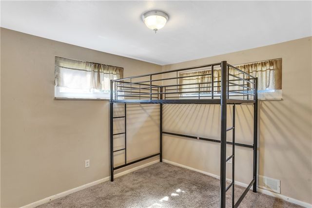 402 Highland Street, Sewickley Twp, PA 15637