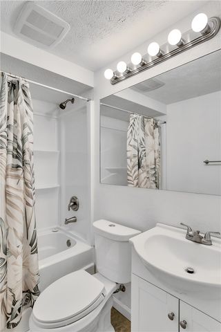 402 Highland Street, Sewickley Twp, PA 15637