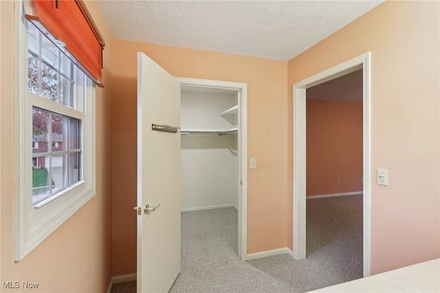 320 High Point Drive, Wadsworth, OH 44281