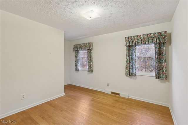 320 High Point Drive, Wadsworth, OH 44281