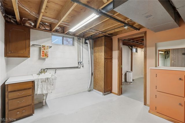 320 High Point Drive, Wadsworth, OH 44281