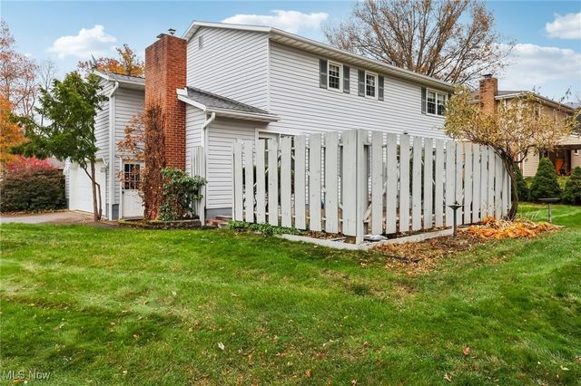 320 High Point Drive, Wadsworth, OH 44281