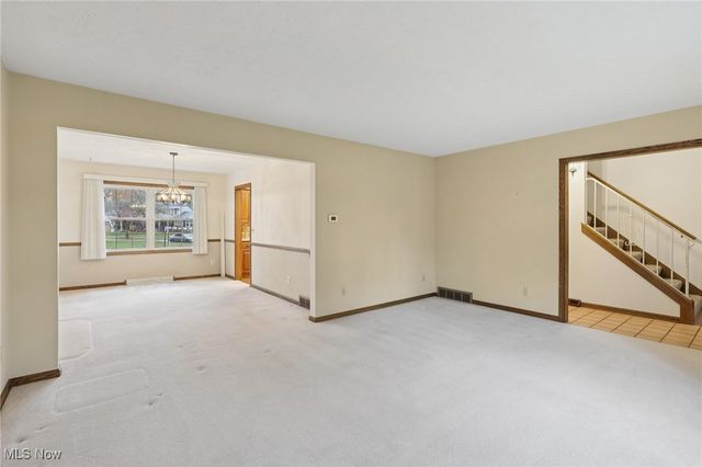 320 High Point Drive, Wadsworth, OH 44281