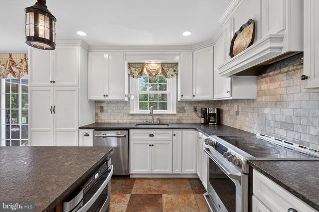 6 JENNIFER, Churchville, PA 18966