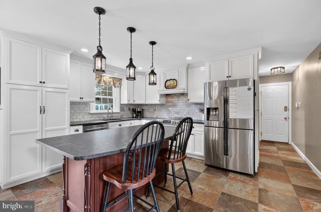 6 JENNIFER, Churchville, PA 18966
