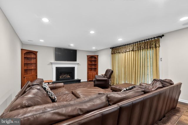 6 JENNIFER, Churchville, PA 18966