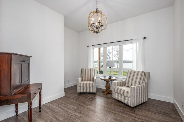 653 Enchanted Isles Drive, Mabank, TX 75156