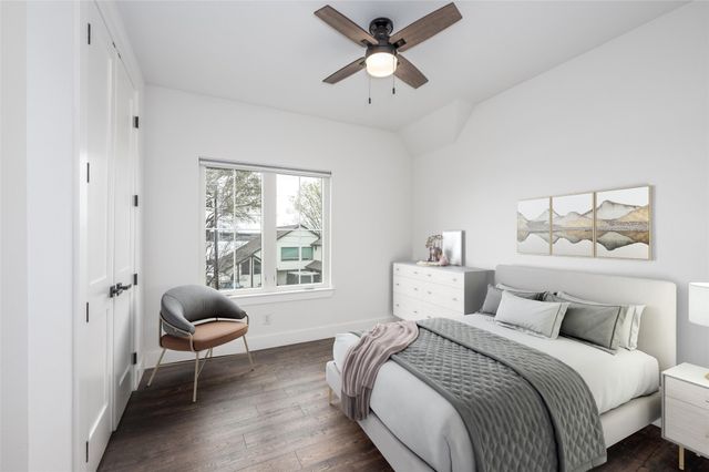 653 Enchanted Isles Drive, Mabank, TX 75156