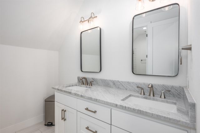 653 Enchanted Isles Drive, Mabank, TX 75156