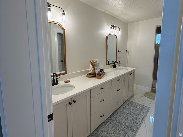 2060 W 850 S, Layton, UT 84041