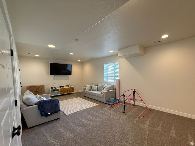 2060 W 850 S, Layton, UT 84041