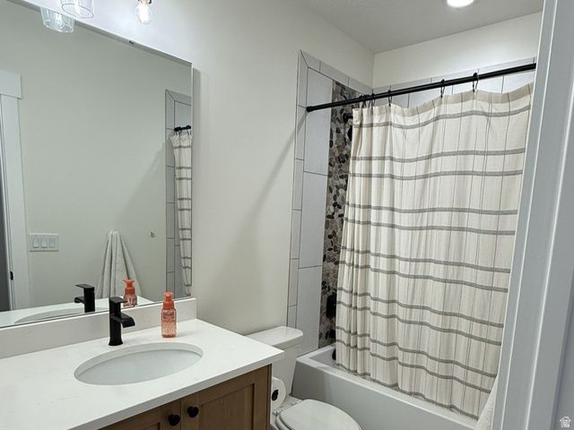 2060 W 850 S, Layton, UT 84041