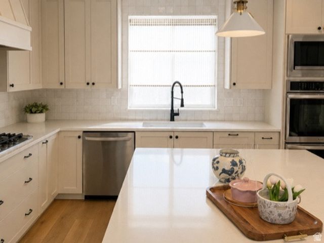 2060 W 850 S, Layton, UT 84041