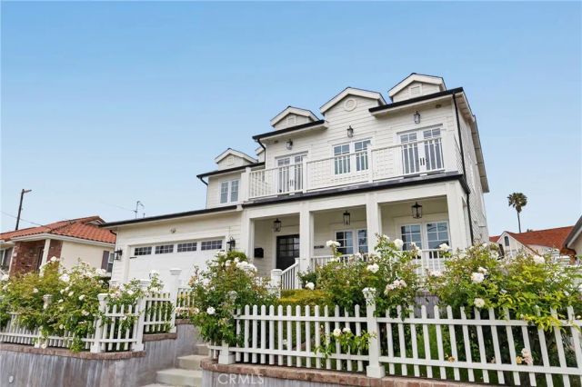 1632 W 10th, San Pedro, CA 90732