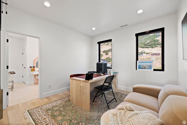 1057 W SEASONS VIEW CT, Lehi, UT 84048