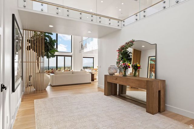 1057 W SEASONS VIEW CT, Lehi, UT 84048