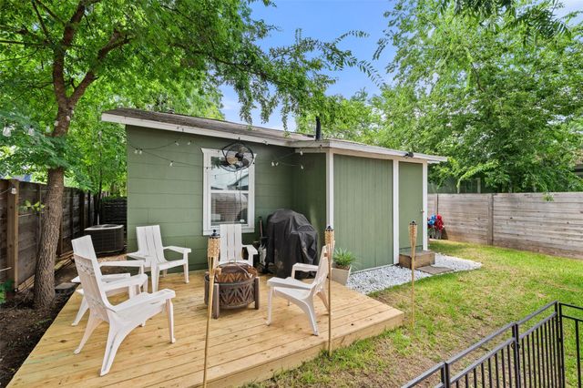 1103 Brass ST A, Austin, TX 78702