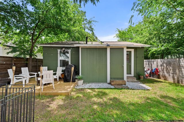1103 Brass ST A, Austin, TX 78702