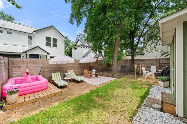 1103 Brass ST A, Austin, TX 78702