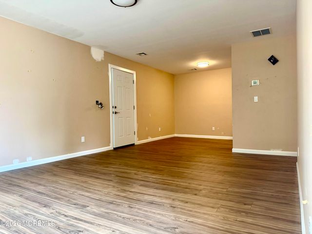 231 Atlantic Street 23, Keyport, NJ 07735