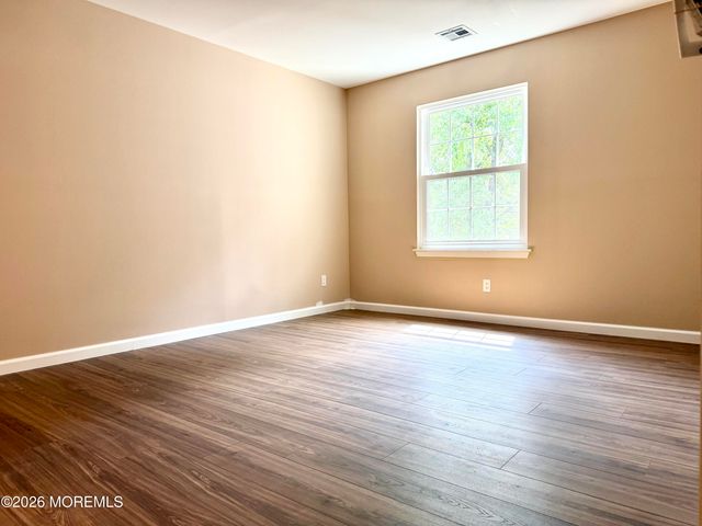 231 Atlantic Street 23, Keyport, NJ 07735