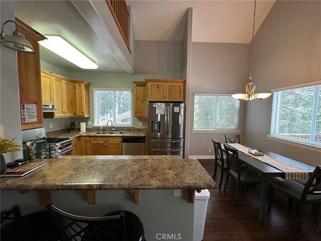 2551 Rim Of The World Drive, Running Springs, CA 92382