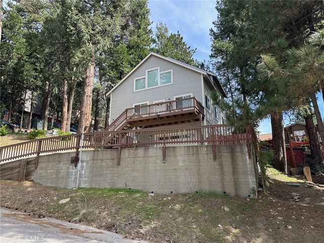 2551 Rim Of The World Drive, Running Springs, CA 92382