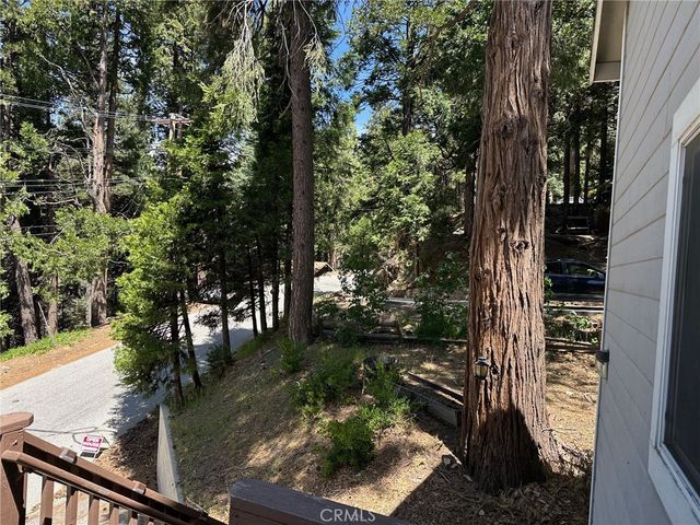 2551 Rim Of The World Drive, Running Springs, CA 92382