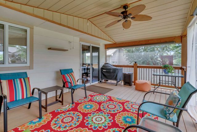 1125 N Raintree Dr, Derby, KS 67037