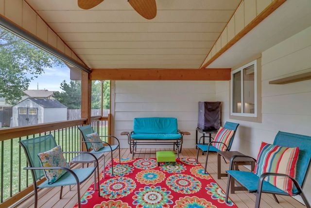 1125 N Raintree Dr, Derby, KS 67037