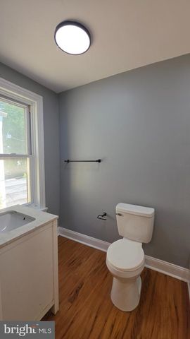1242 MUHLENBERG ST, Reading, PA 19602