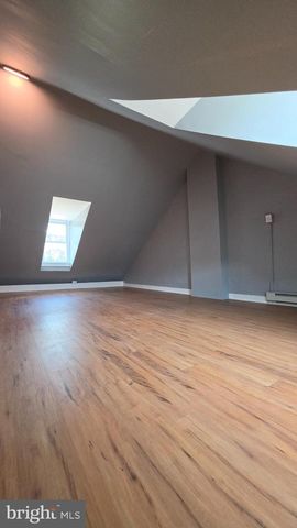1242 MUHLENBERG ST, Reading, PA 19602