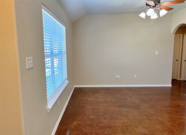 120 Sunburst Court, Weatherford, TX 76087