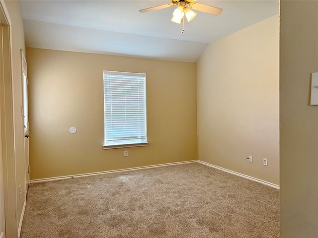 120 Sunburst Court, Weatherford, TX 76087