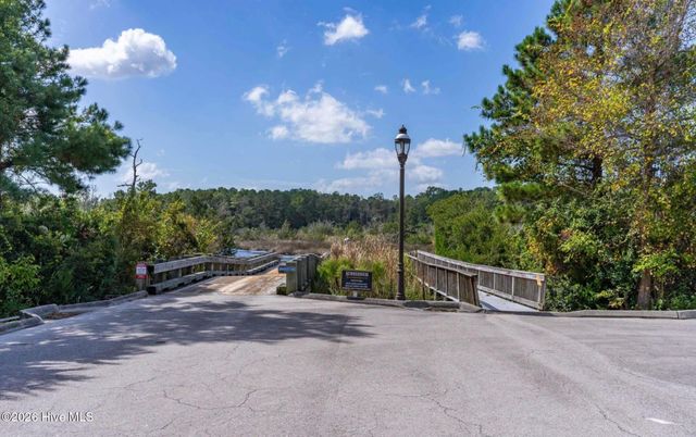 258 Kings Creek Crossing, Holly Ridge, NC 28445